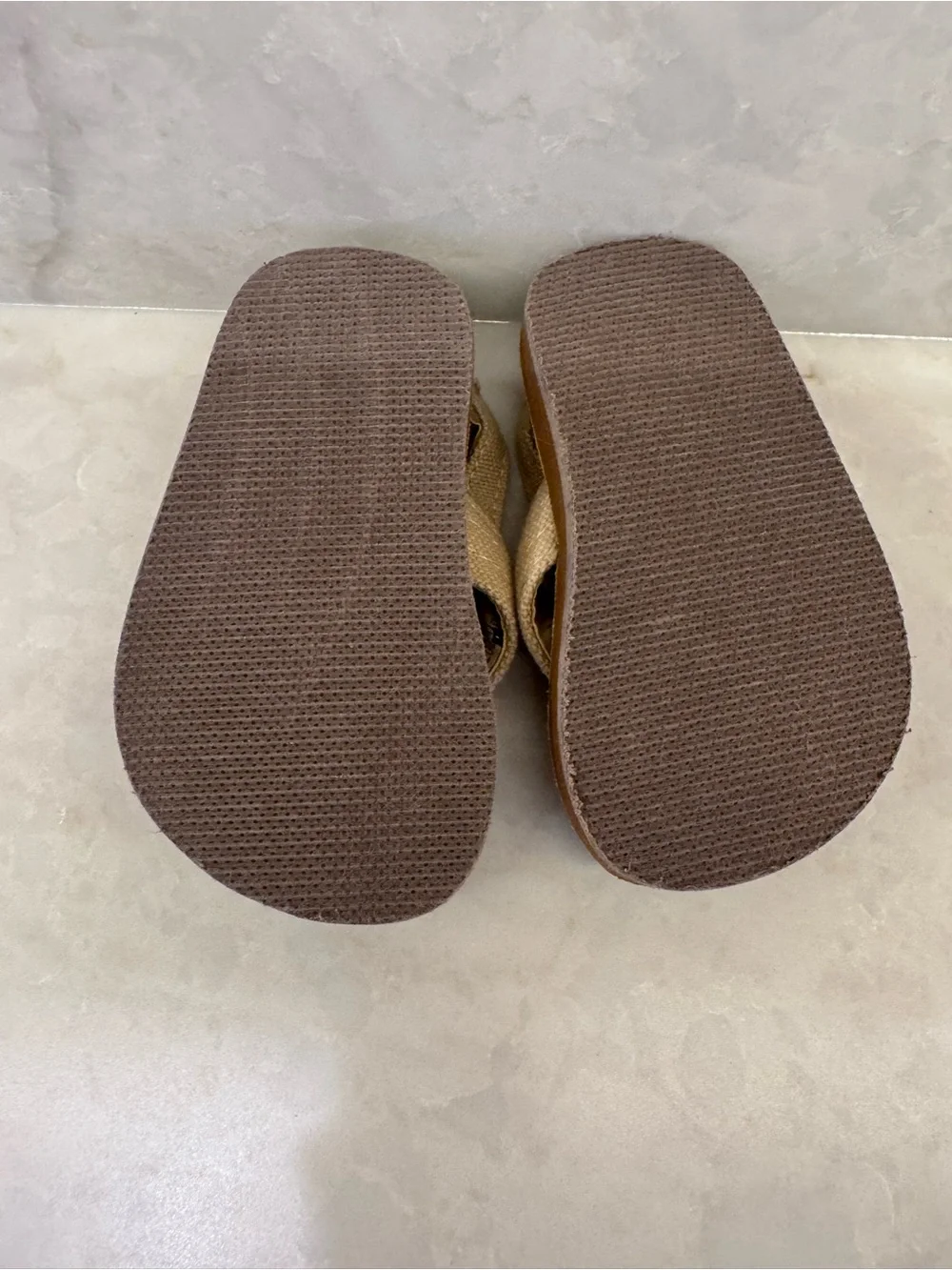Tommy Bahama Kids Beige and Brown Flip Flop Sandals - Picture 3 of 3